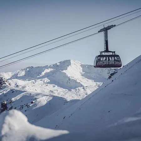 Hotel Montana By Mountain 3*